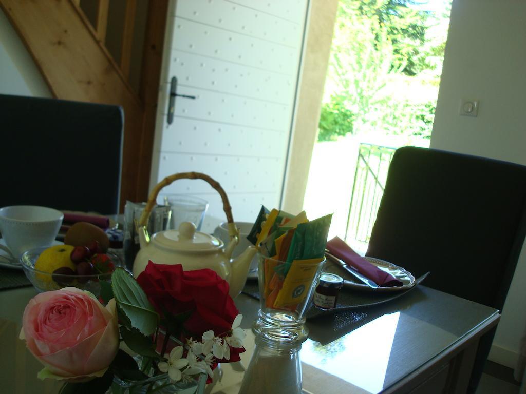 Les Communs Du Manoir Appartement Écully Kamer foto