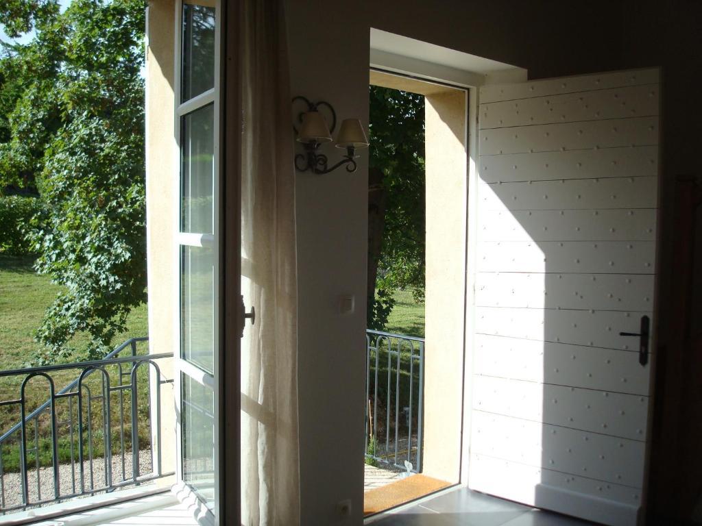 Les Communs Du Manoir Appartement Écully Buitenkant foto