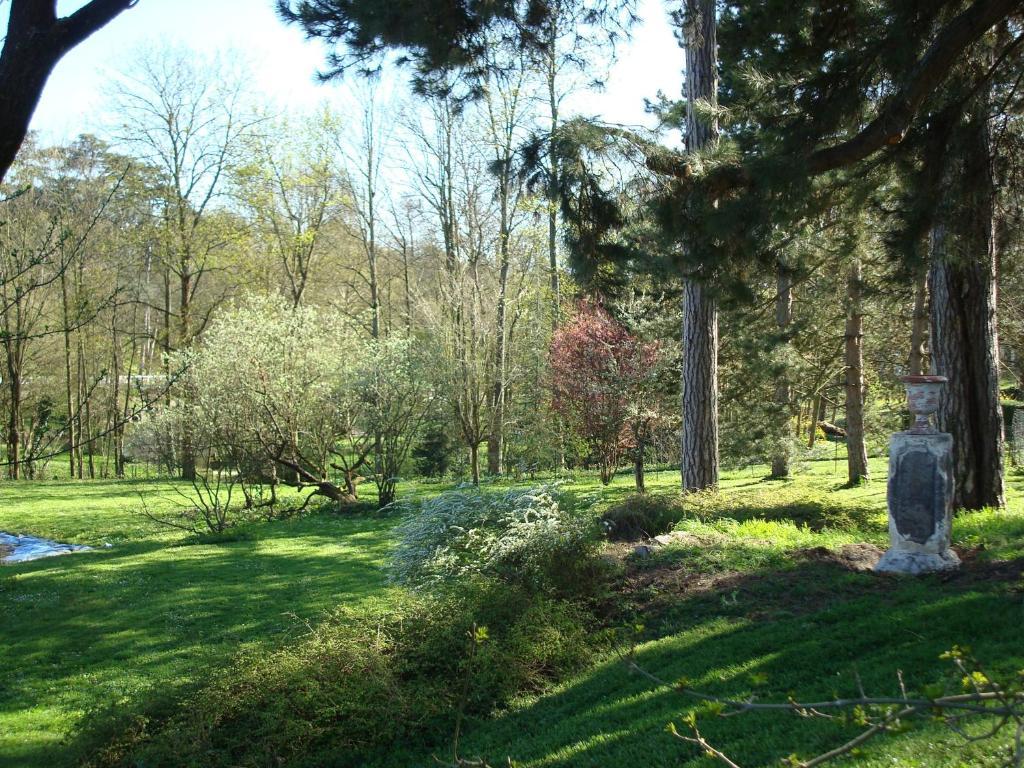 Les Communs Du Manoir Appartement Écully Buitenkant foto