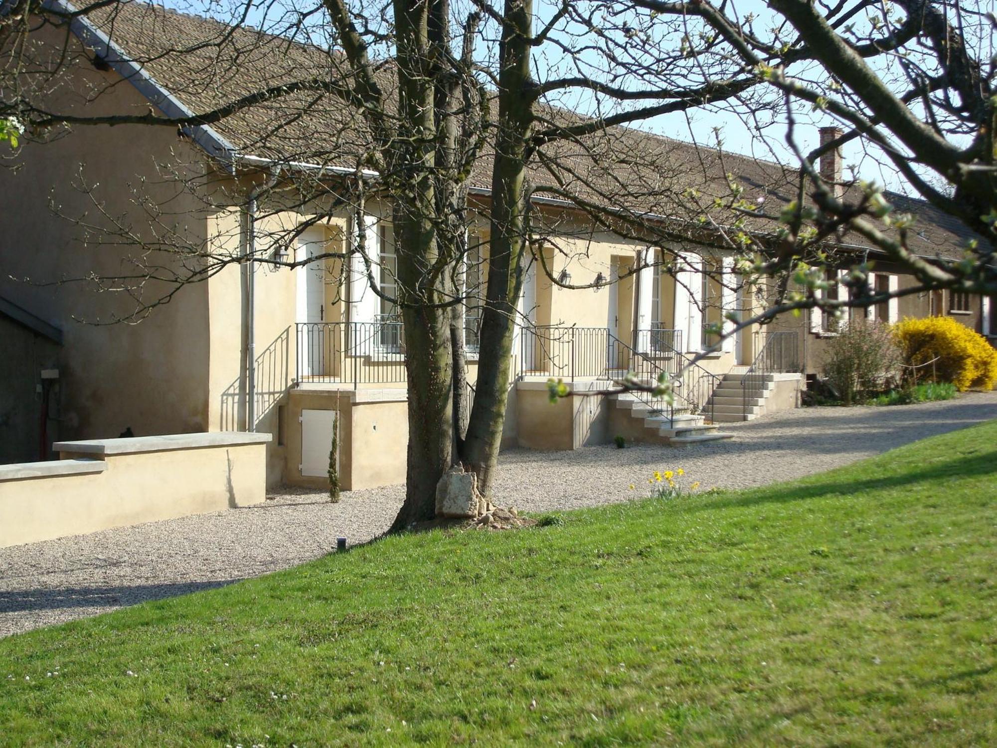 Les Communs Du Manoir Appartement Écully Buitenkant foto